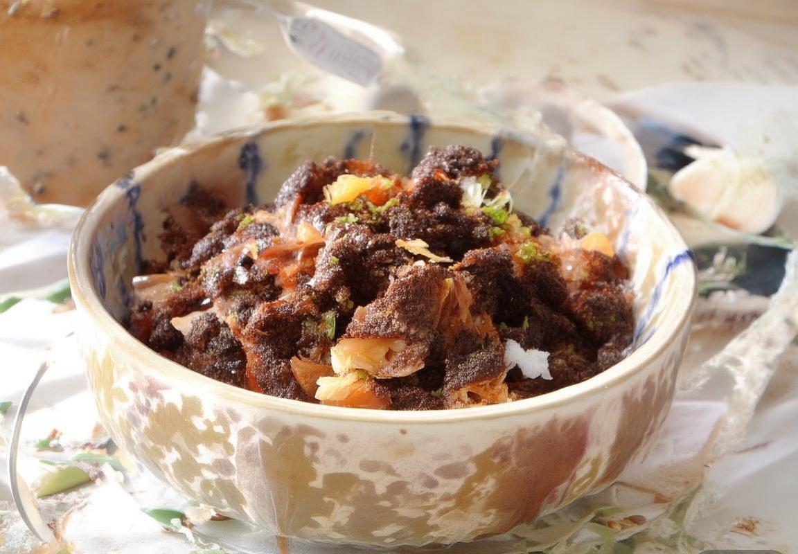 足球智慧对决：阿尔特阿赫与特拉战术较量解析(图4)