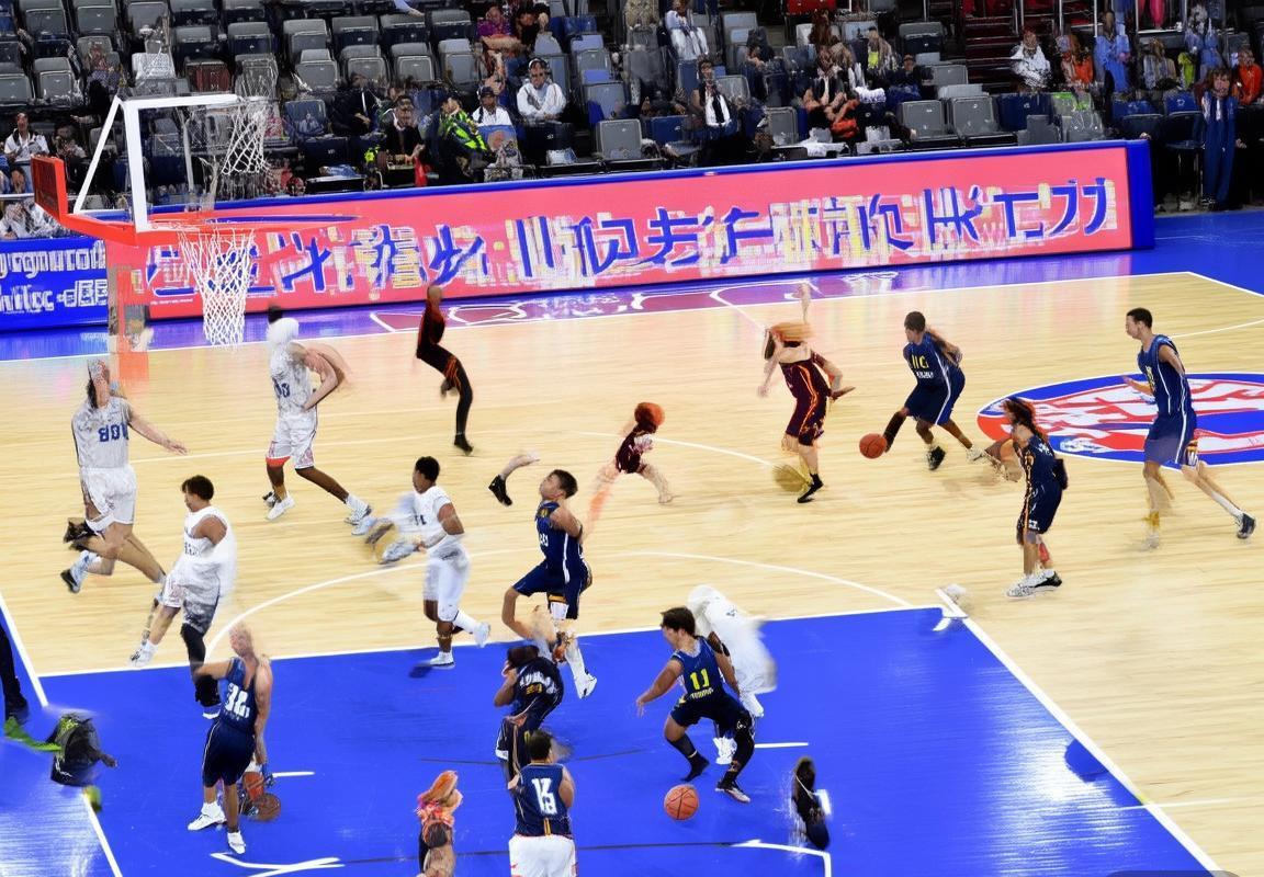 2017 CBA季后赛：广东新疆巅峰对决精彩瞬间回顾(图3)
